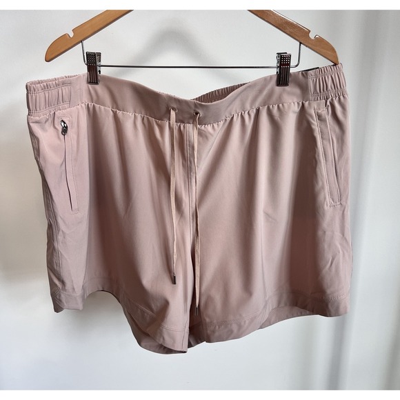 CALIA Mid Rise Journey Collection Cargo Shorts Women's 2X w/ Pockets Plus NWT - Picture 2 of 5